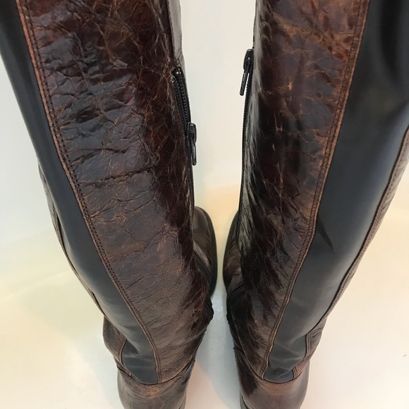 Crocodile embossed boots - Picture 3 of 5